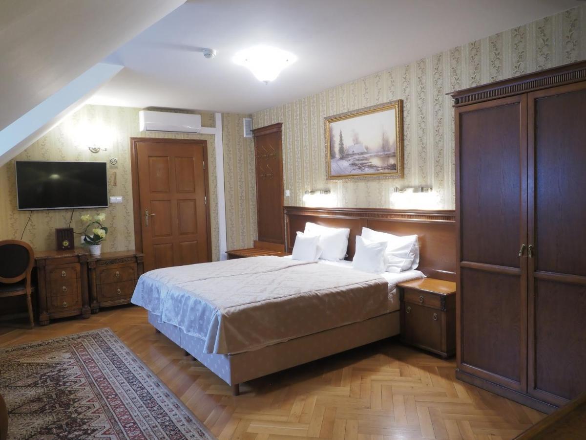 Hotel Sarmata Zespół Dworski Sandomierz Exterior foto