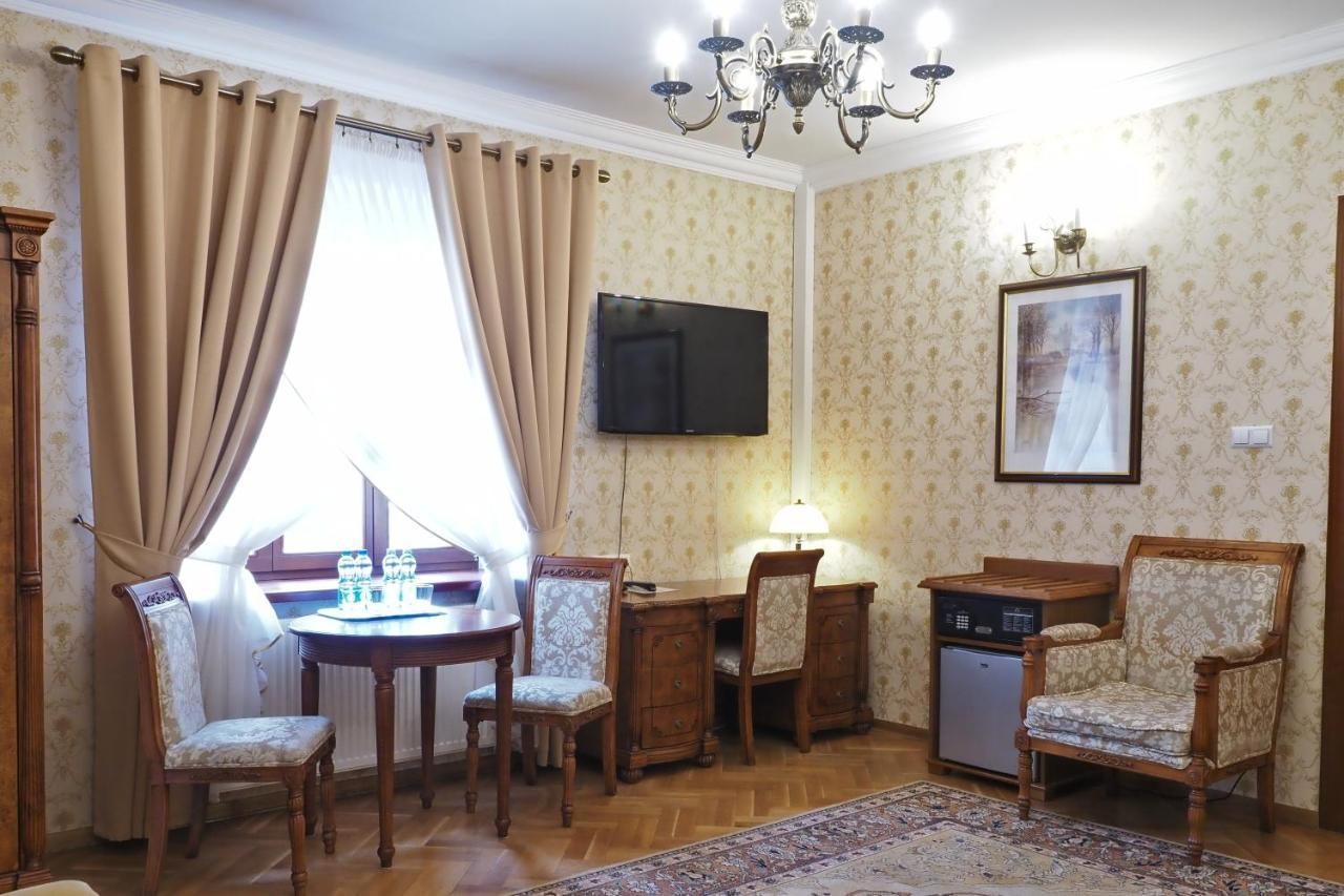Hotel Sarmata Zespół Dworski Sandomierz Exterior foto