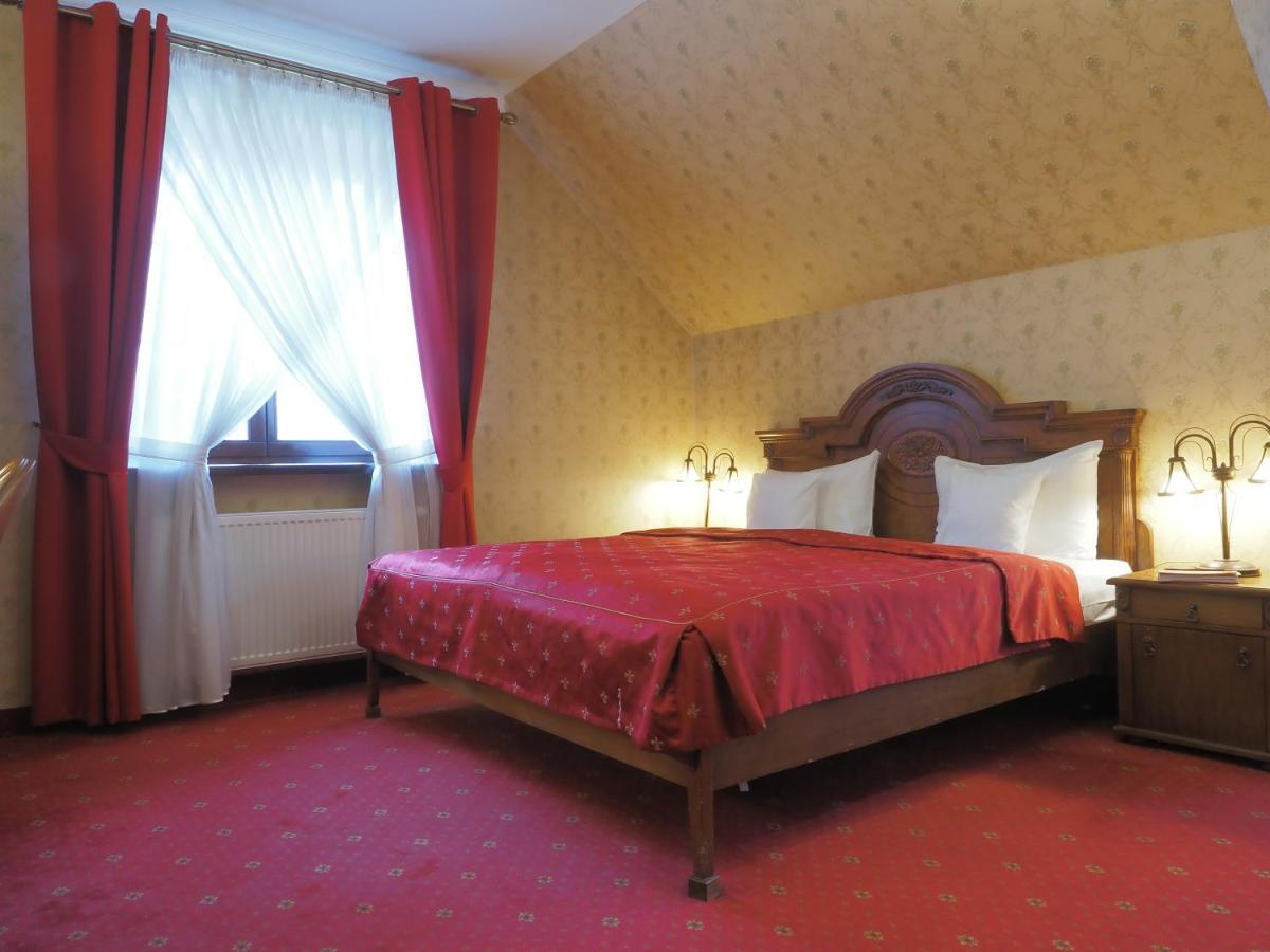 Hotel Sarmata Zespół Dworski Sandomierz Exterior foto